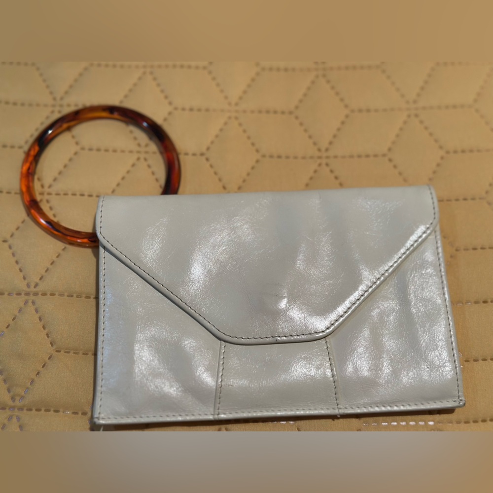 HOBO White Clutch with Tortoise Handle